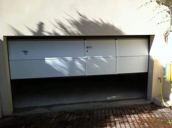 Portes de garage sur mesure Rueil-Malmaison