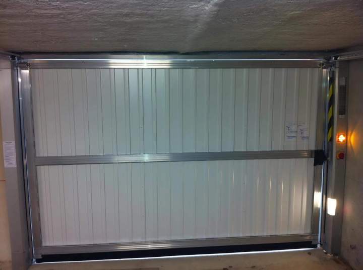 Portes de garage sur mesure Rueil-Malmaison