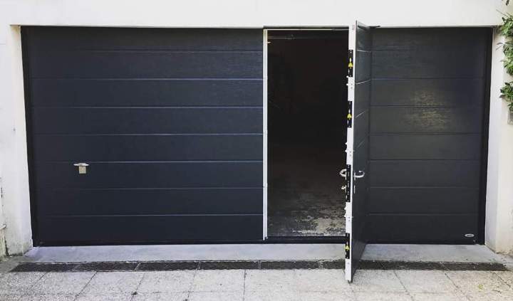 Portes de garage motorisées pour tous les formats.